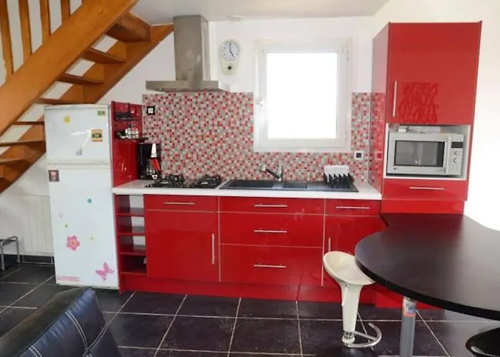 Maison Dans Son Ecrin De Verdure